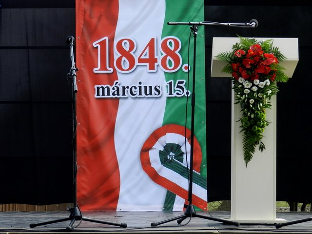 2017. március 15. 23